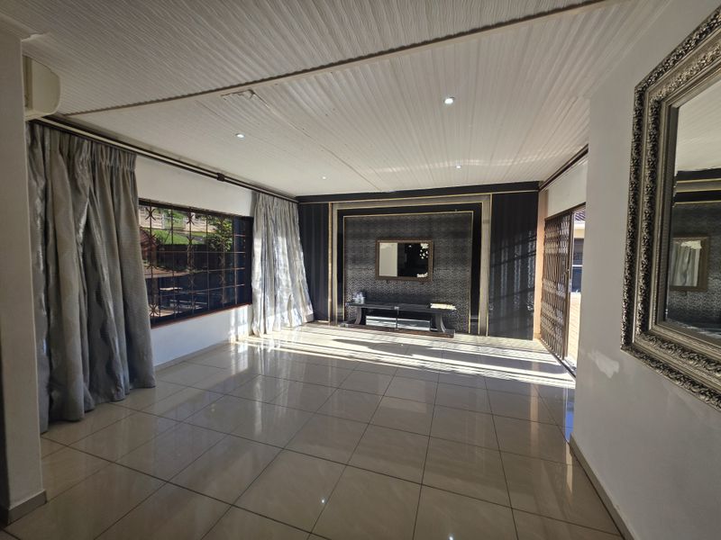 Modern, Move-In-Ready Family Home Near Empangeni Central - Photo 3