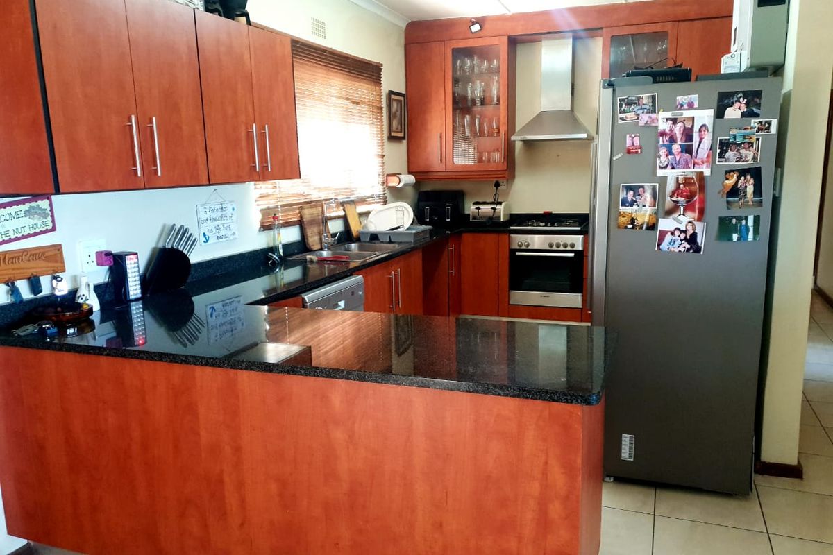 House For Sale In Elysium - Photo 2