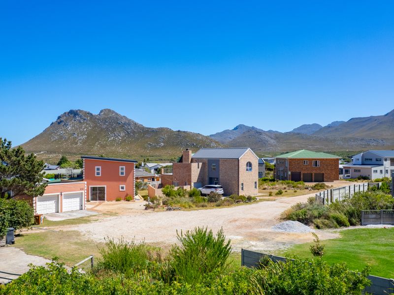 Vacant Land for Sale in Pringle Bay | Large Stand in Quiet Cul-de-Sac with Stunning Mountain Views - Photo 2