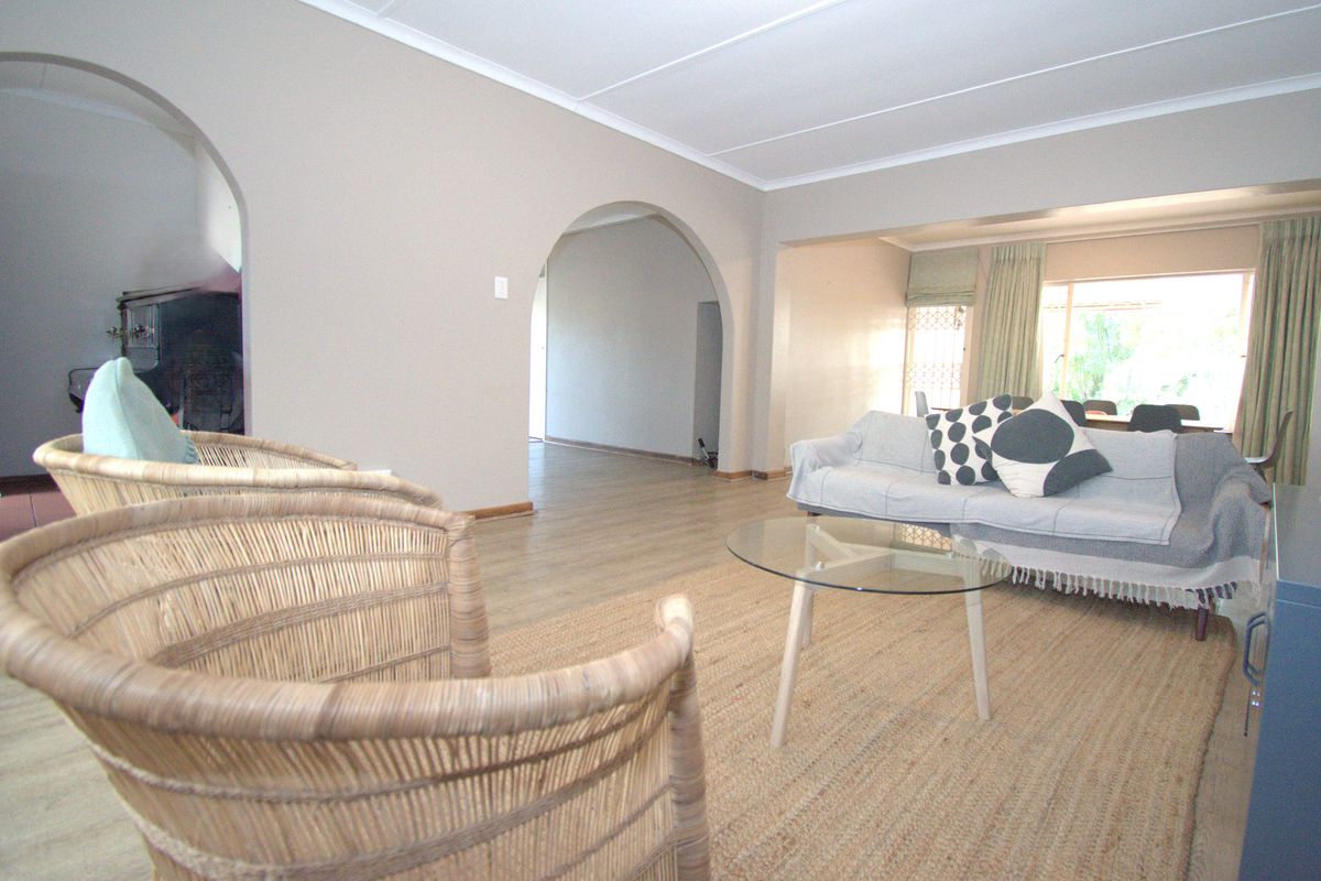 Tranquil Athlone Complex with End Unit Position - Photo 5