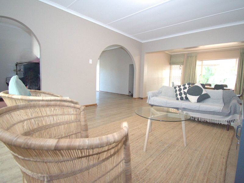 Tranquil Athlone Complex with End Unit Position - Photo 5