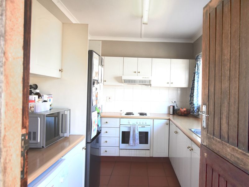 Tranquil Athlone Complex with End Unit Position - Photo 9
