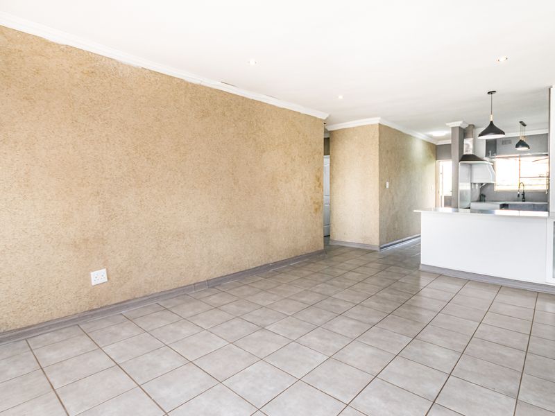 Modern 2-Bedroom Unit with Scenic Views – Priced to Sell - Photo 9