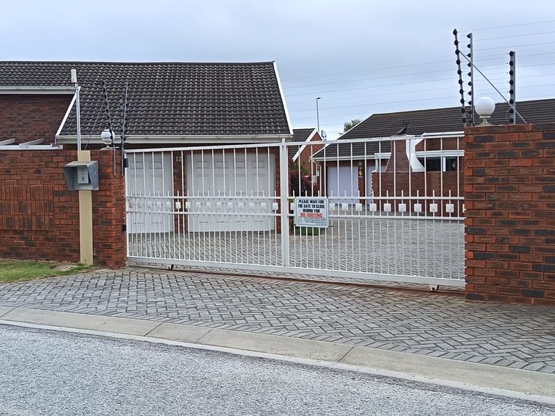 Summerstrand: Modern Coastal Living in Secure Summerstrand Villas - Photo 7