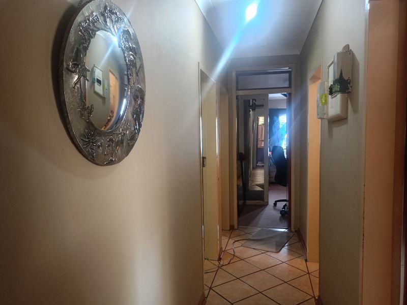 Freehold For Sale In Vereeniging - Photo 4