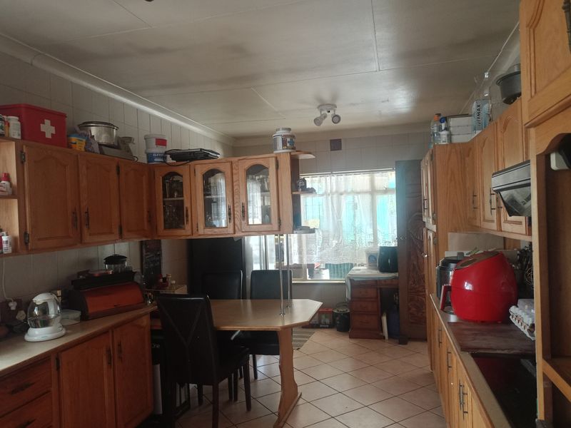 Freehold For Sale In Vereeniging - Photo 7