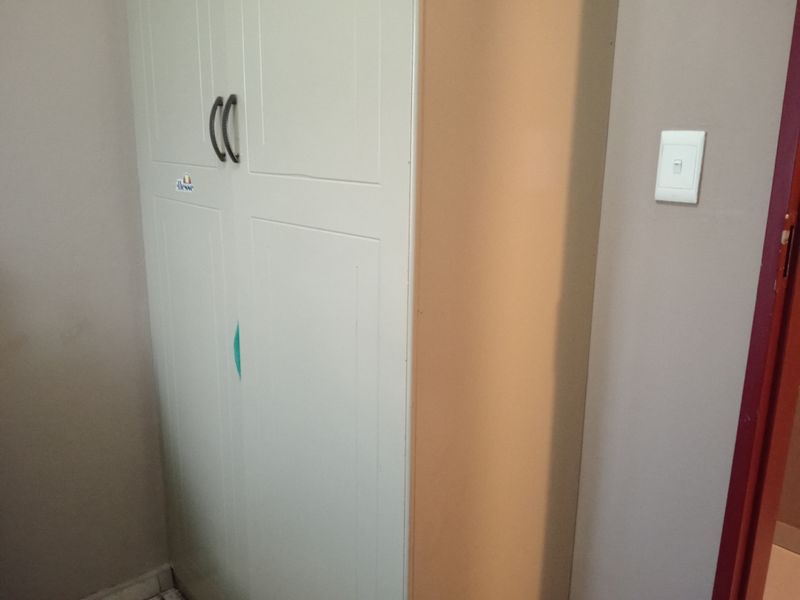 Perfectly maintained three-bedroom home - Photo 10
