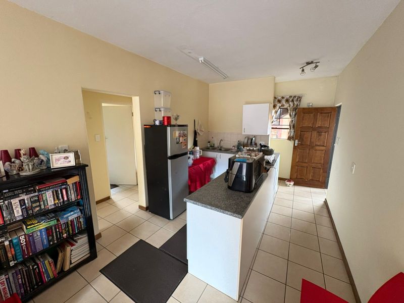 Neat.   Lock up and go. - Photo 6