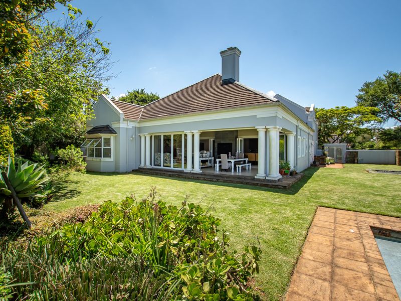 Large Home wth level land - Photo 4