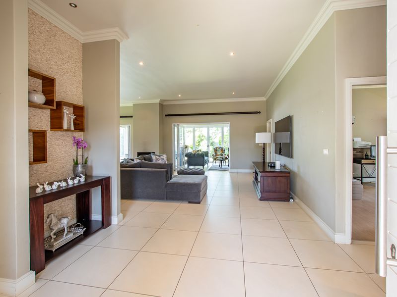 Large Home wth level land - Photo 10