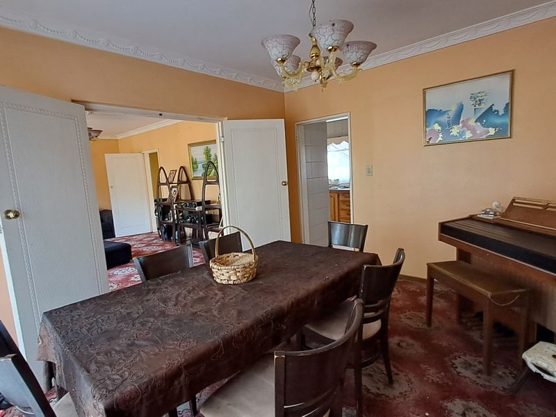 Generous Family Home Ready for Renovation & Revival - Photo 7