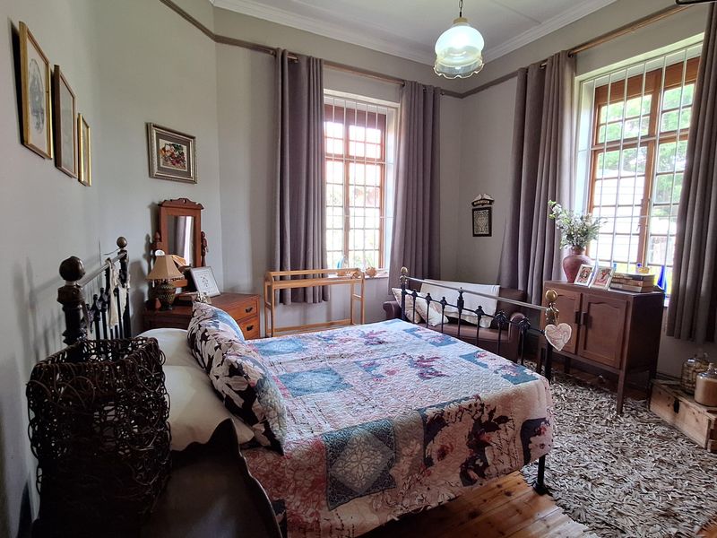 Spacious house for sale with wooden flat - Photo 9