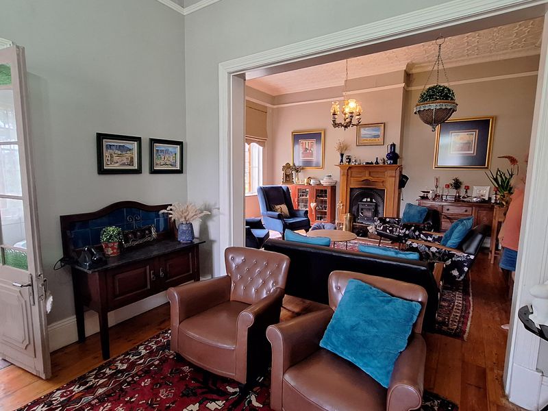 Spacious house for sale with wooden flat - Photo 5