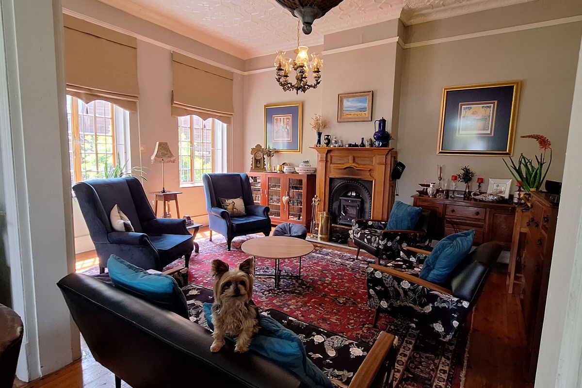 Spacious house for sale with wooden flat - Photo 3