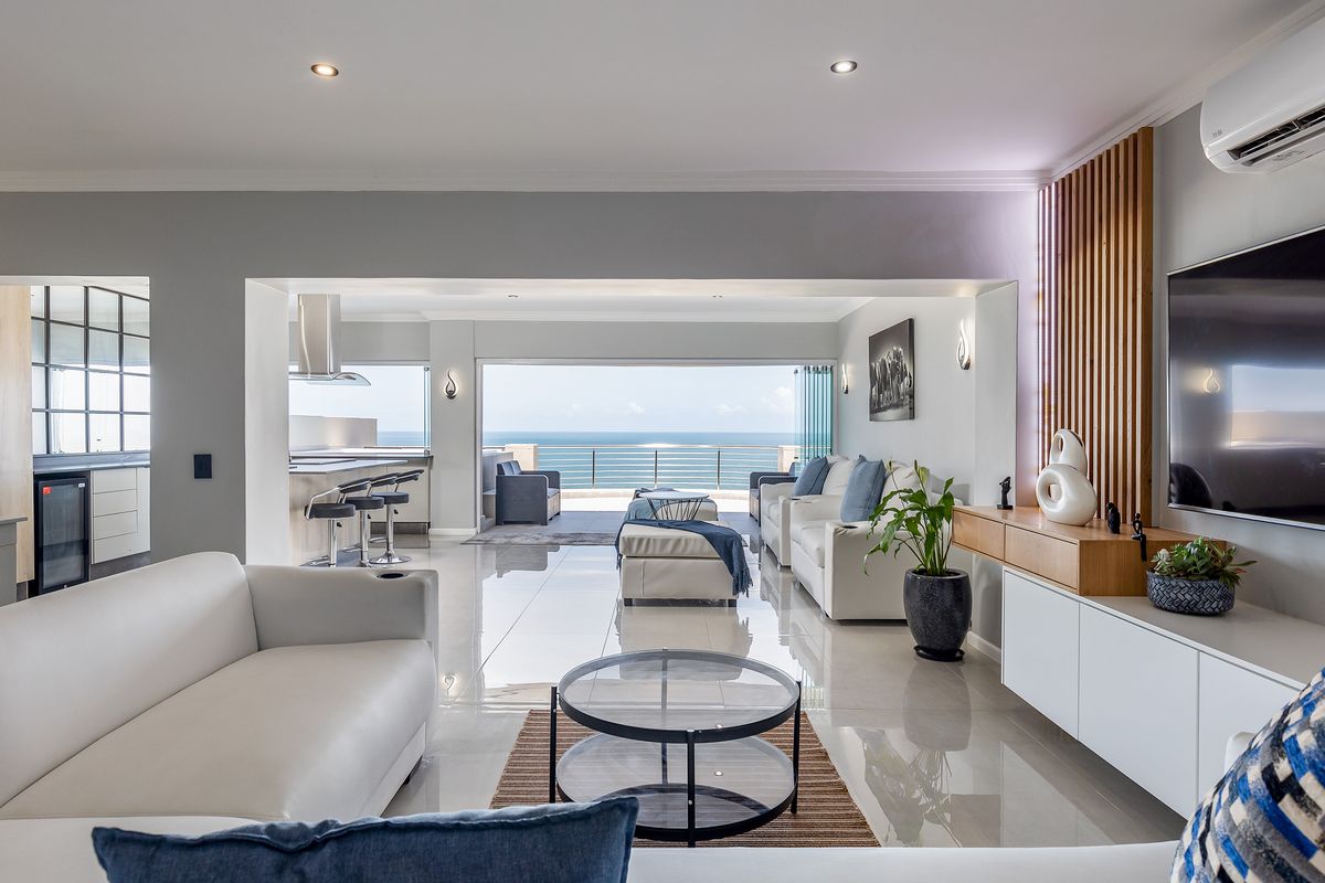 Exquisite Fully Furnished 4-Bedroom Residence in Simbithi Eco-Estate - Photo 3