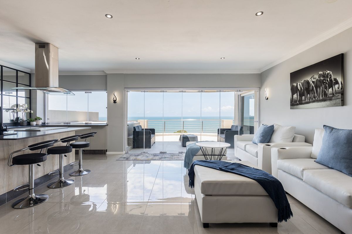 Exquisite Fully Furnished 4-Bedroom Residence in Simbithi Eco-Estate - Photo 4