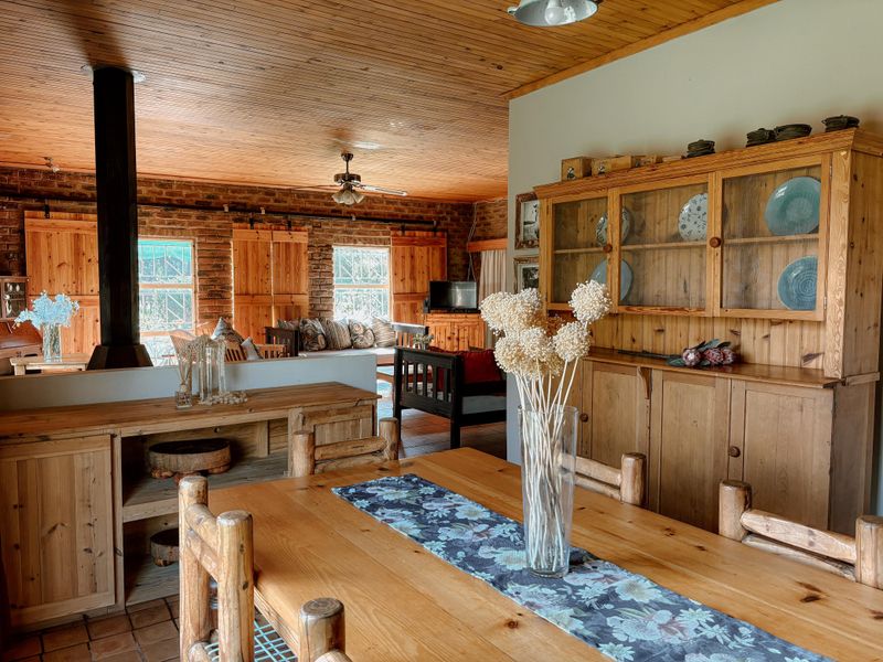 Stunning Family Home and Farm Style Retreat - Photo 6