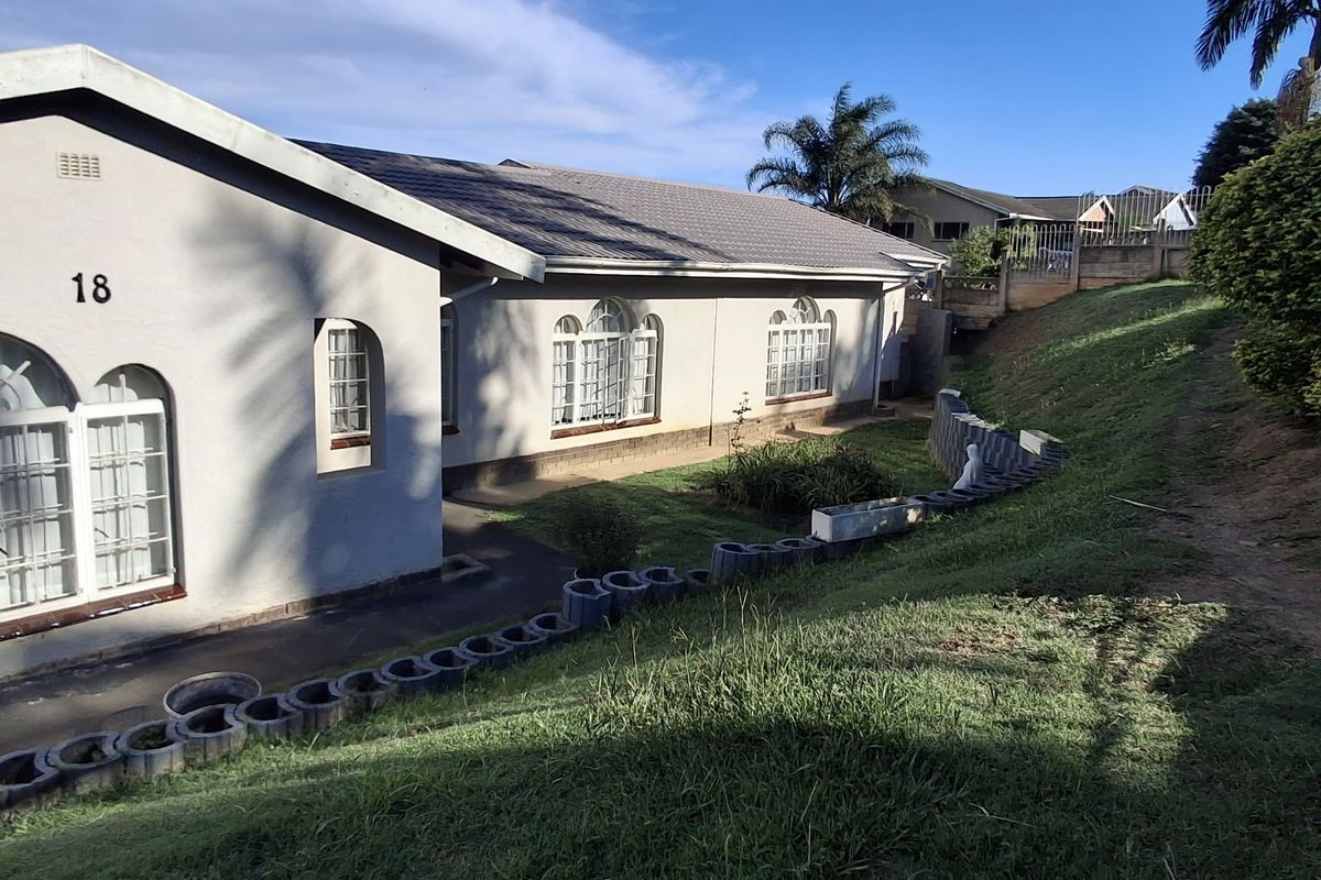 3 Bedroom House for Sale - Photo 3