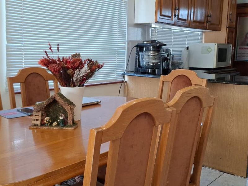 3 Bedroom House for Sale - Photo 9