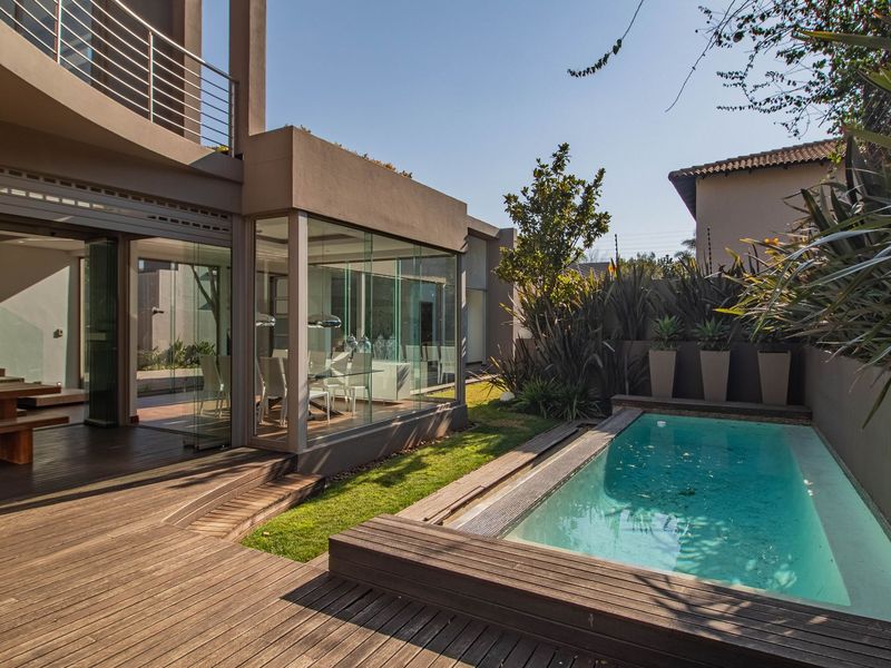 Ultimate Luxury Cluster - Join our Wednesday afternoon Sunset Viewing - Photo 1