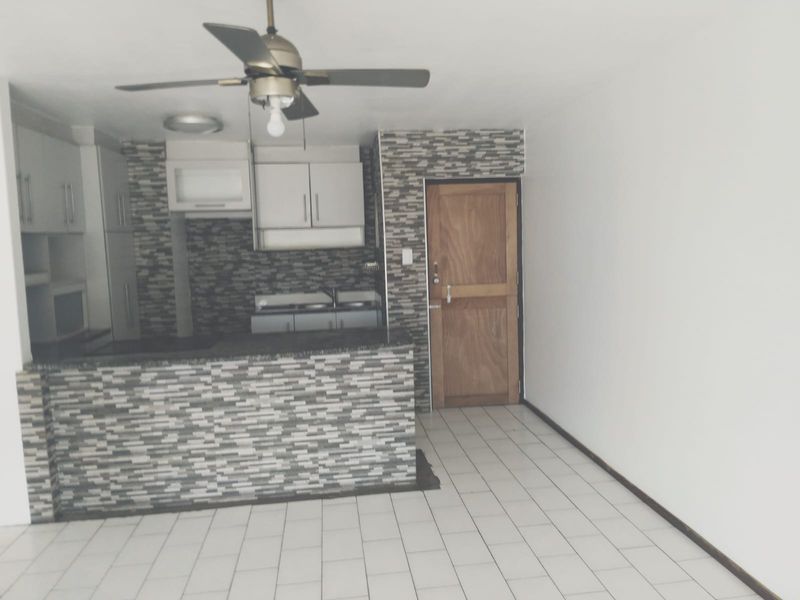 Cosmo living at its modern best for you - Photo 4