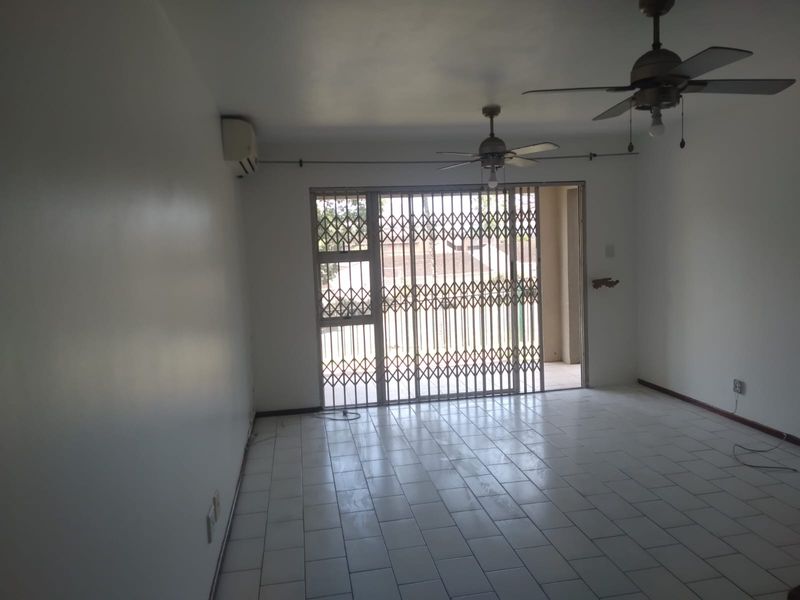 Cosmo living at its modern best for you - Photo 9