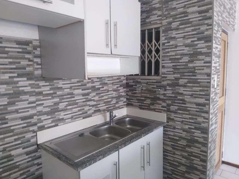 Cosmo living at its modern best for you - Photo 7