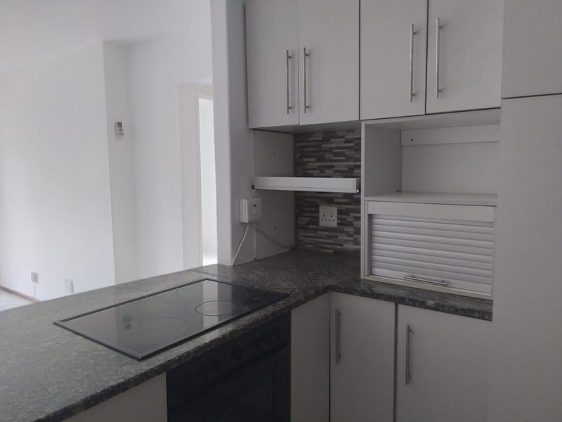 Cosmo living at its modern best for you - Photo 5