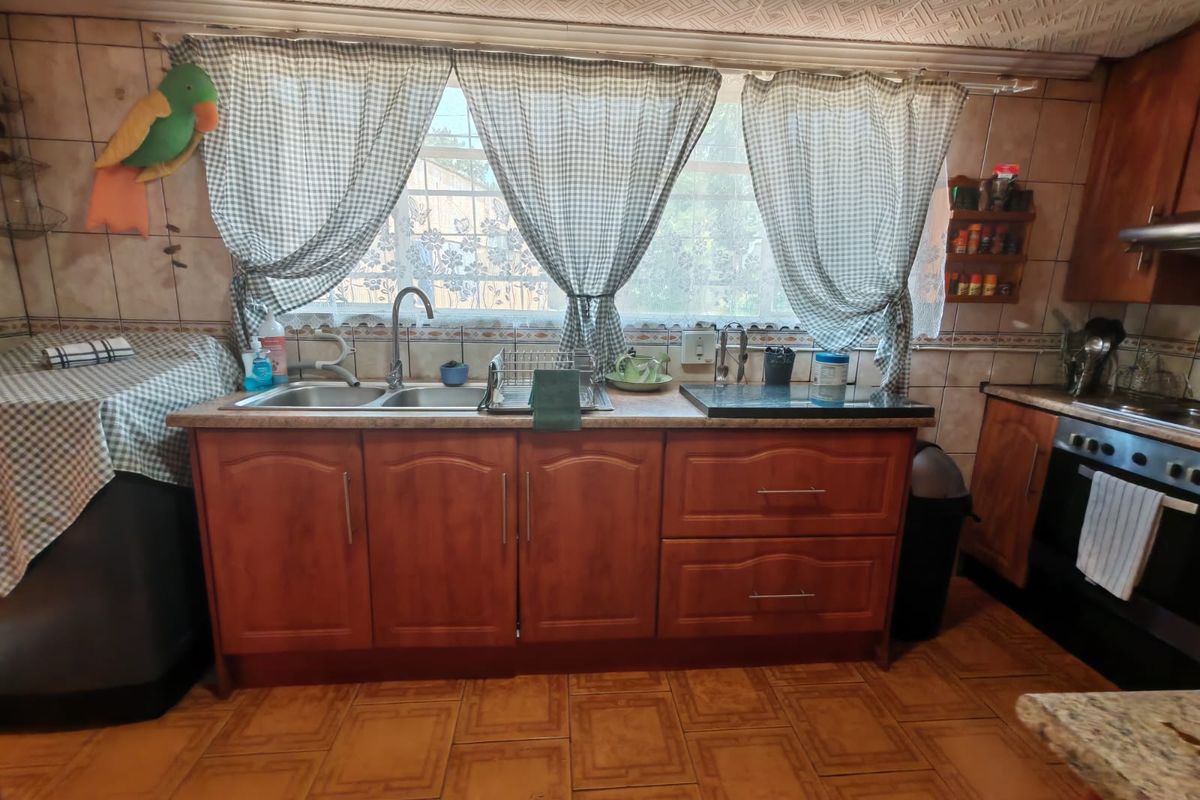 3 Bedroom House for Sale in Ext 12 - Photo 4