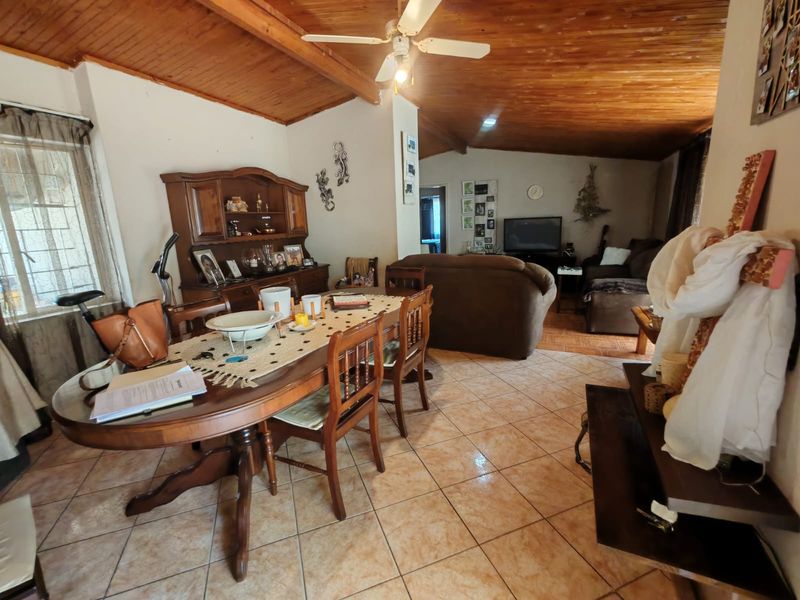 3 Bedroom House for Sale in Ext 12 - Photo 7