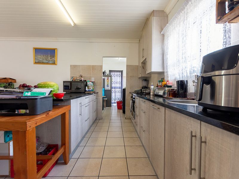 Seaside Serenity! Your Dream Coastal Home Just 100 Meters from the Beach! - Photo 6