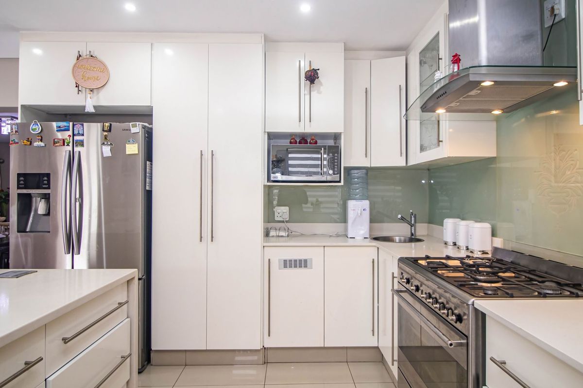 House Pending Sale In Pietermaritzburg - Photo 5