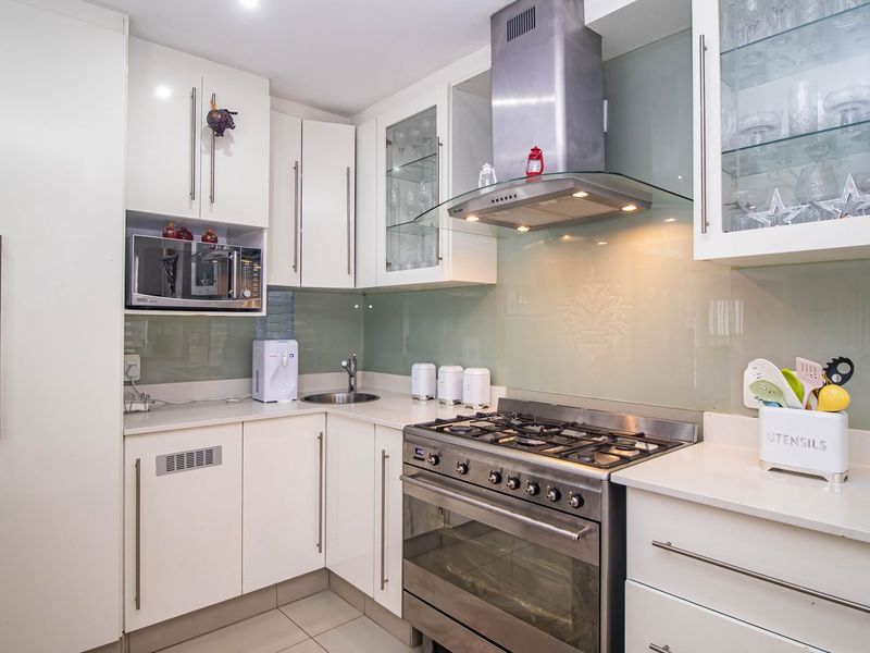 House Pending Sale In Pietermaritzburg - Photo 3