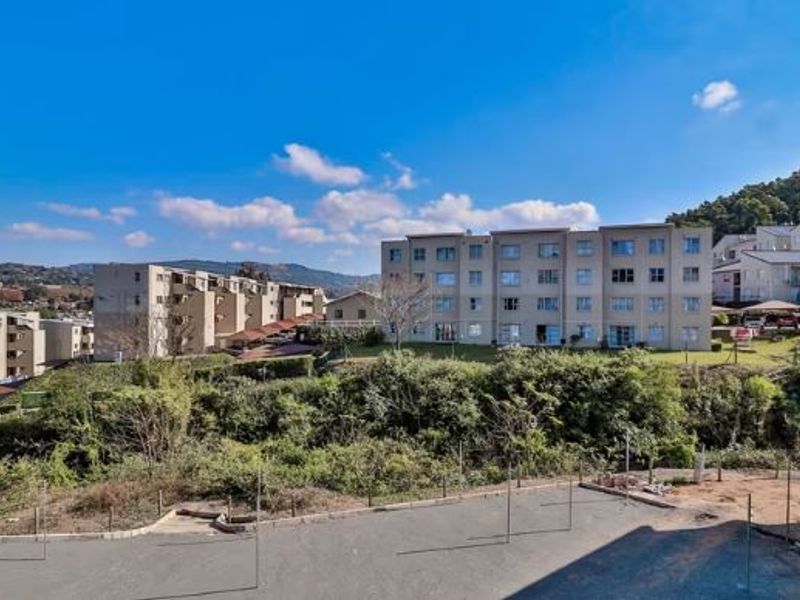 Chasedene - 2 Bedroom + Loft Area - Photo 5