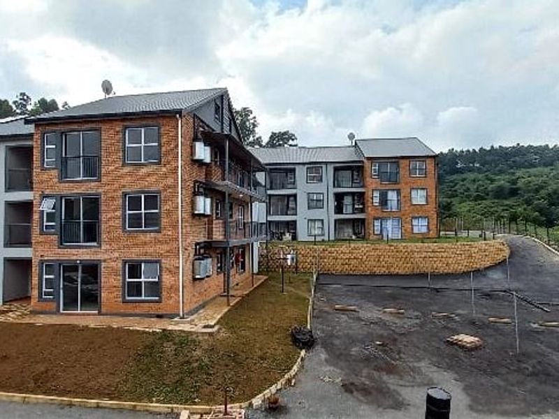 Chasedene - 2 Bedroom + Loft Area - Photo 4