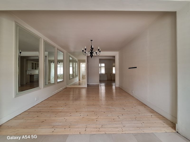 Ground Floor - Photo 5