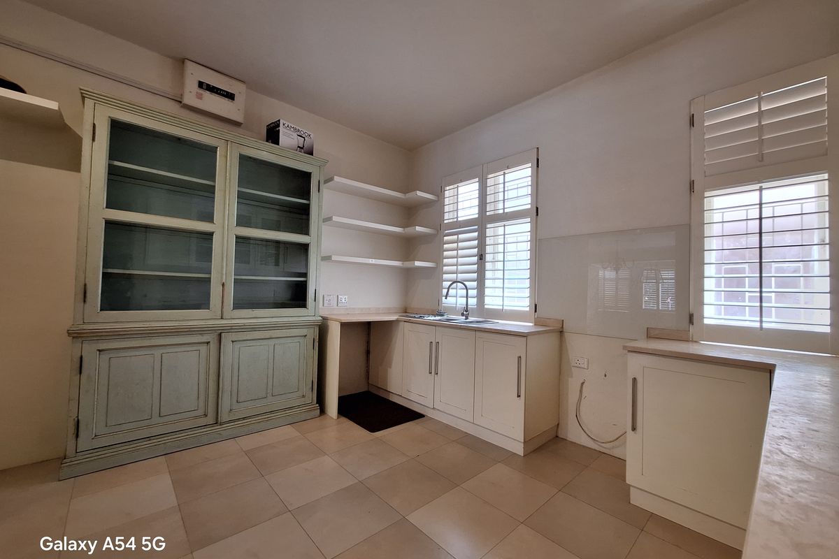 Ground Floor - Photo 2