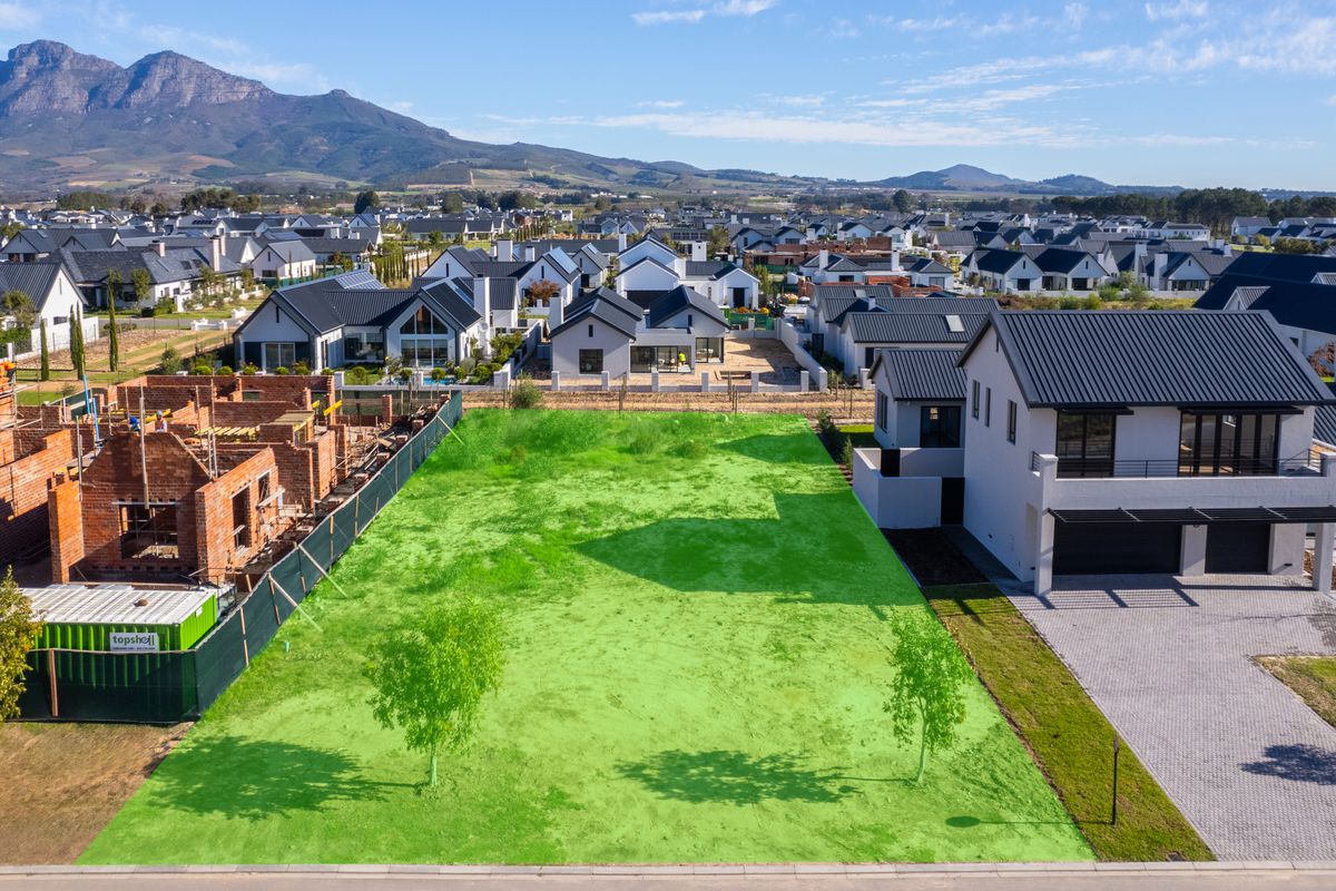 Be inspired by mountain views and vineyards. - Photo 5