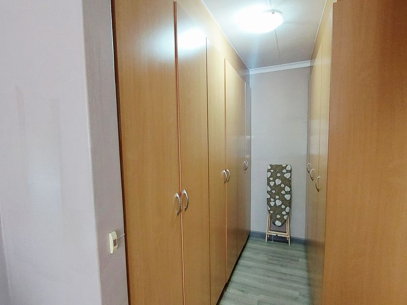 Lovely Home in sought after Estate ready to make yours! - Photo 10