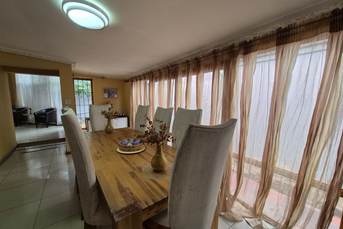 Stylish 5‐Bedroom Family Home in Paglande - Photo 5