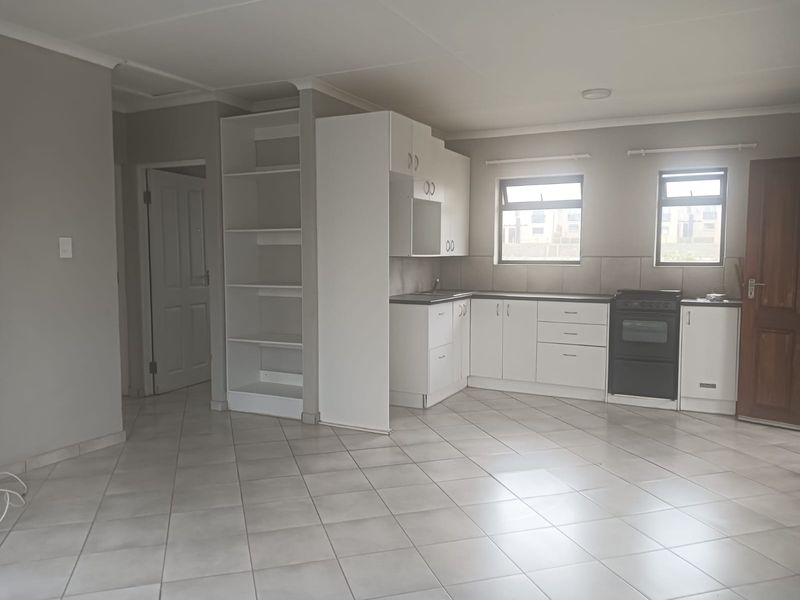 Apartment For Sale In East London - Photo 3