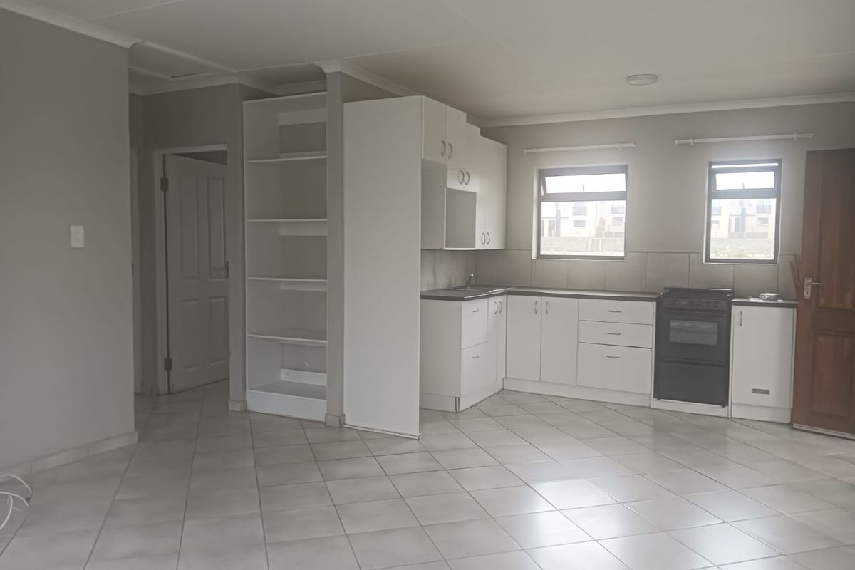 Apartment For Sale In East London - Photo 5