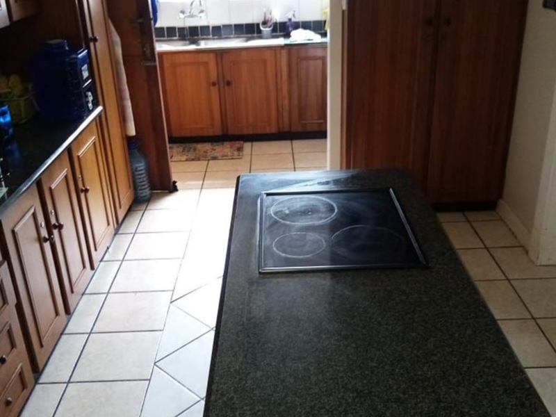 Spacious Low-Maintenance Family Home Near Homestead Dam - Photo 4