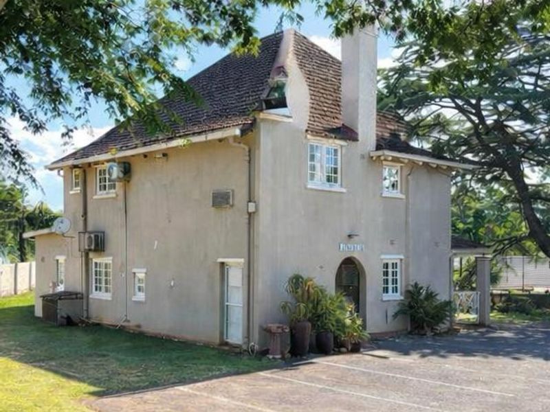 Twelve Bedroom Commercial Property for Sale - Photo 3