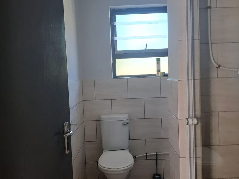 3 Bedroom House To Let - Photo 5