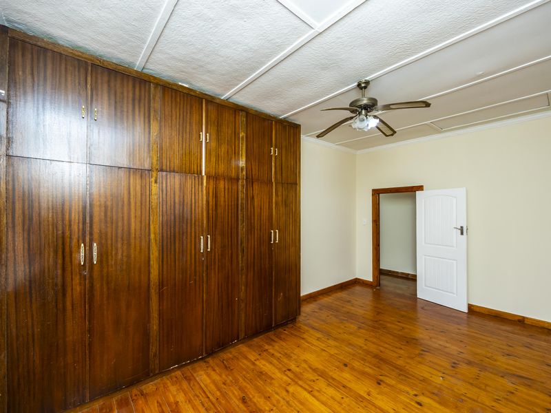 Spacious 3 Bedrooms- Ideal For Investors or Families - Photo 9