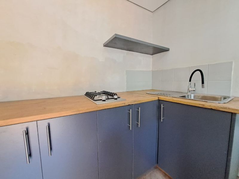 Mellville offers comfortable and convenient living in a quiet, well-established neighborhood. - Photo 3