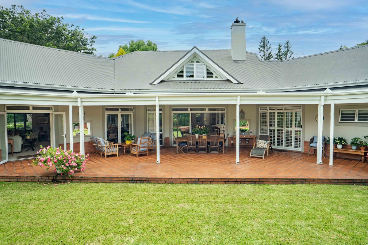 Prized Golf Ckurse Area Home in Estate - Photo 5