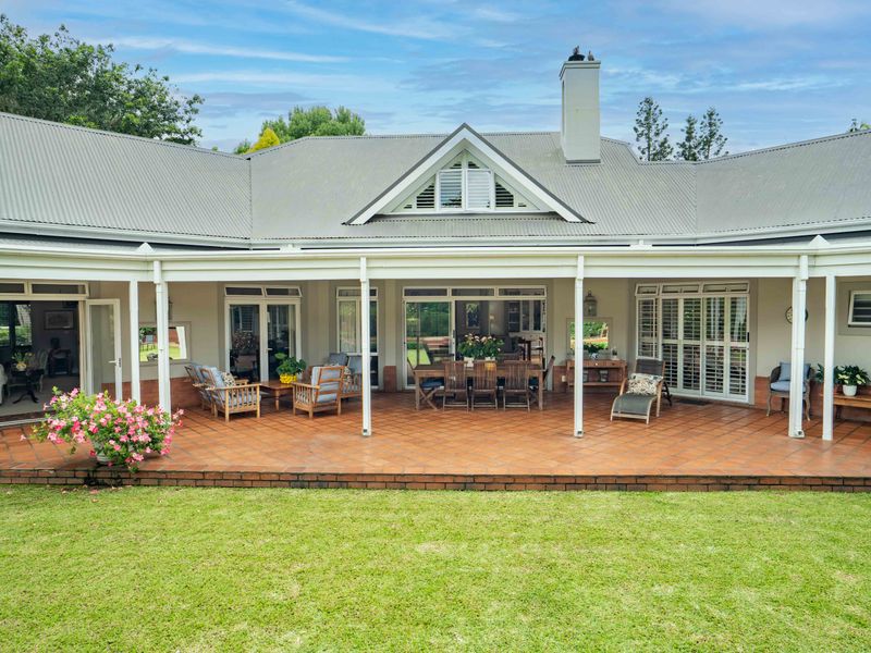 Prized Golf Ckurse Area Home in Estate - Photo 5