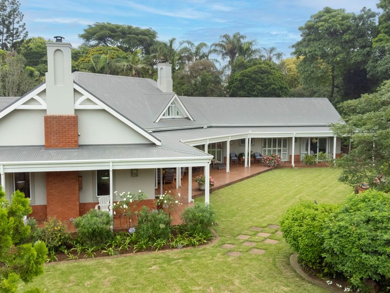 Prized Golf Ckurse Area Home in Estate - Photo 8